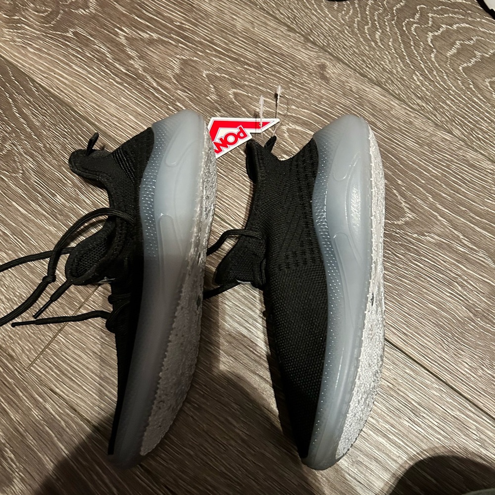 Boys pony shoes